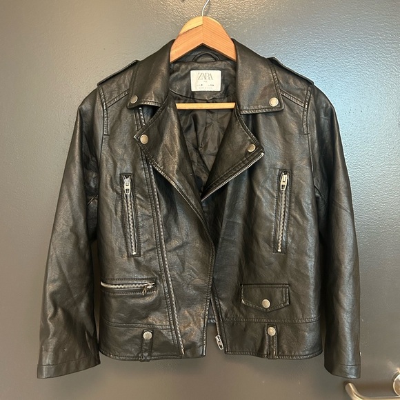 Zara Giris faux leather Moto in great condition size 9 - Picture 8 of 9